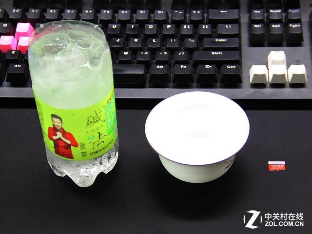 視頻實(shí)驗(yàn)：三星EVO+ TF存儲(chǔ)卡是否防水